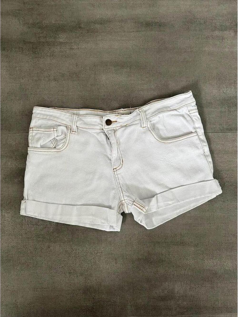 Women's • Olsenboye White Denim Jean Shorts - Size 9